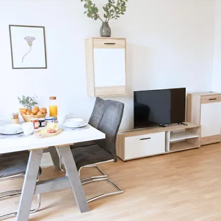 Havn In Merseburg, 2br, Tv, Wifi شقة